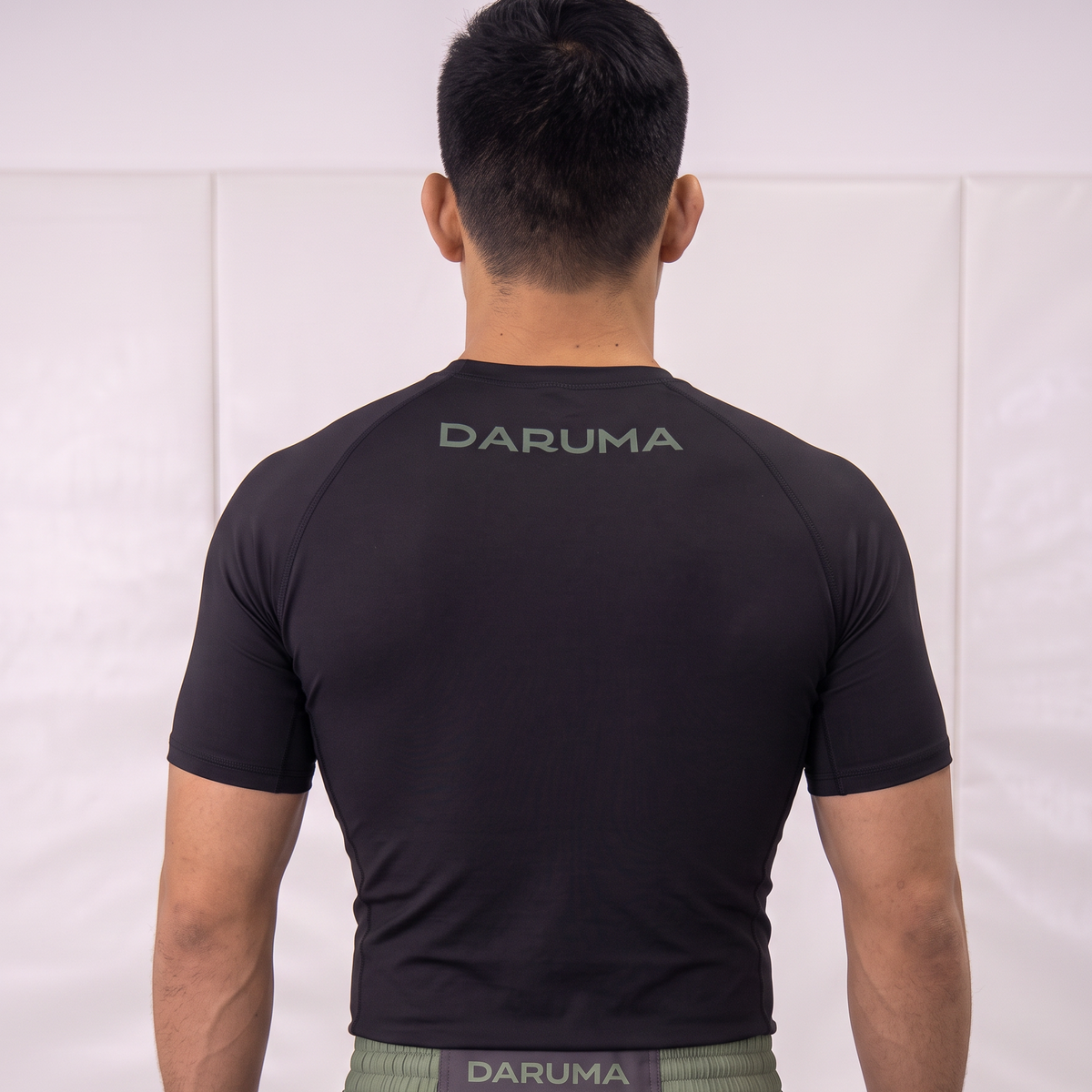Daruma Bamboo Rashguard — Black · Short Sleeve · Silk Print